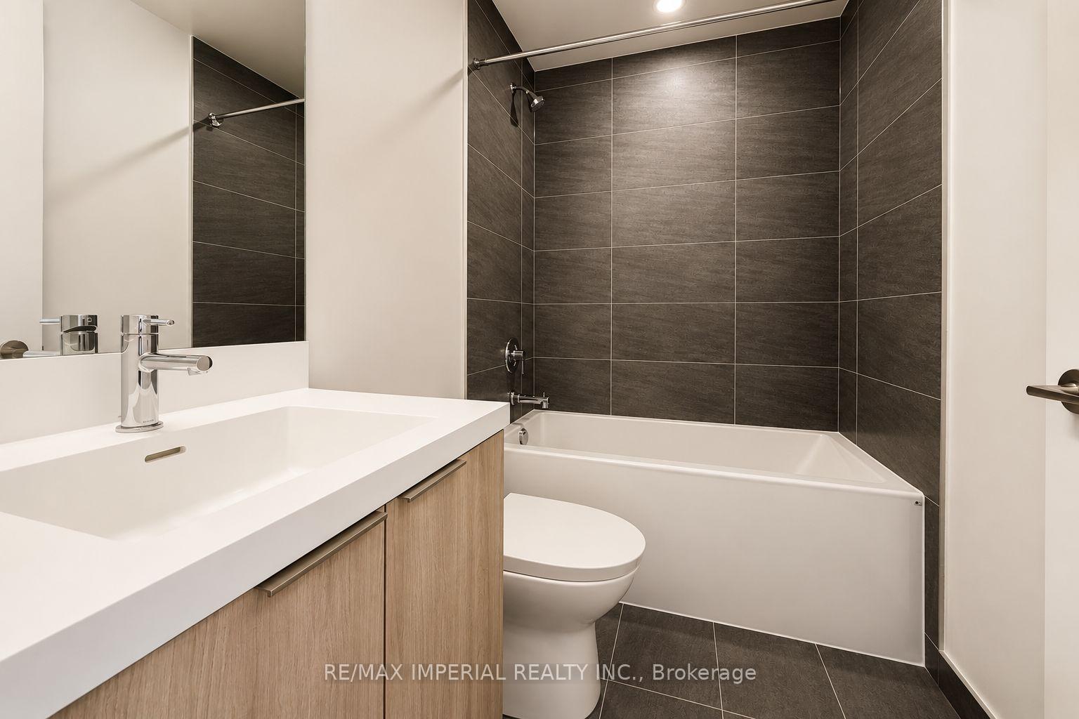 Photo 9 of Unit 1716, 400 King Street W, Toronto, Waterfront Communities — HOMEH