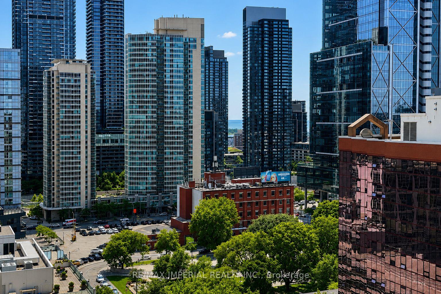 Photo 11 of Unit 1716, 400 King Street W, Toronto, Waterfront Communities — HOMEH