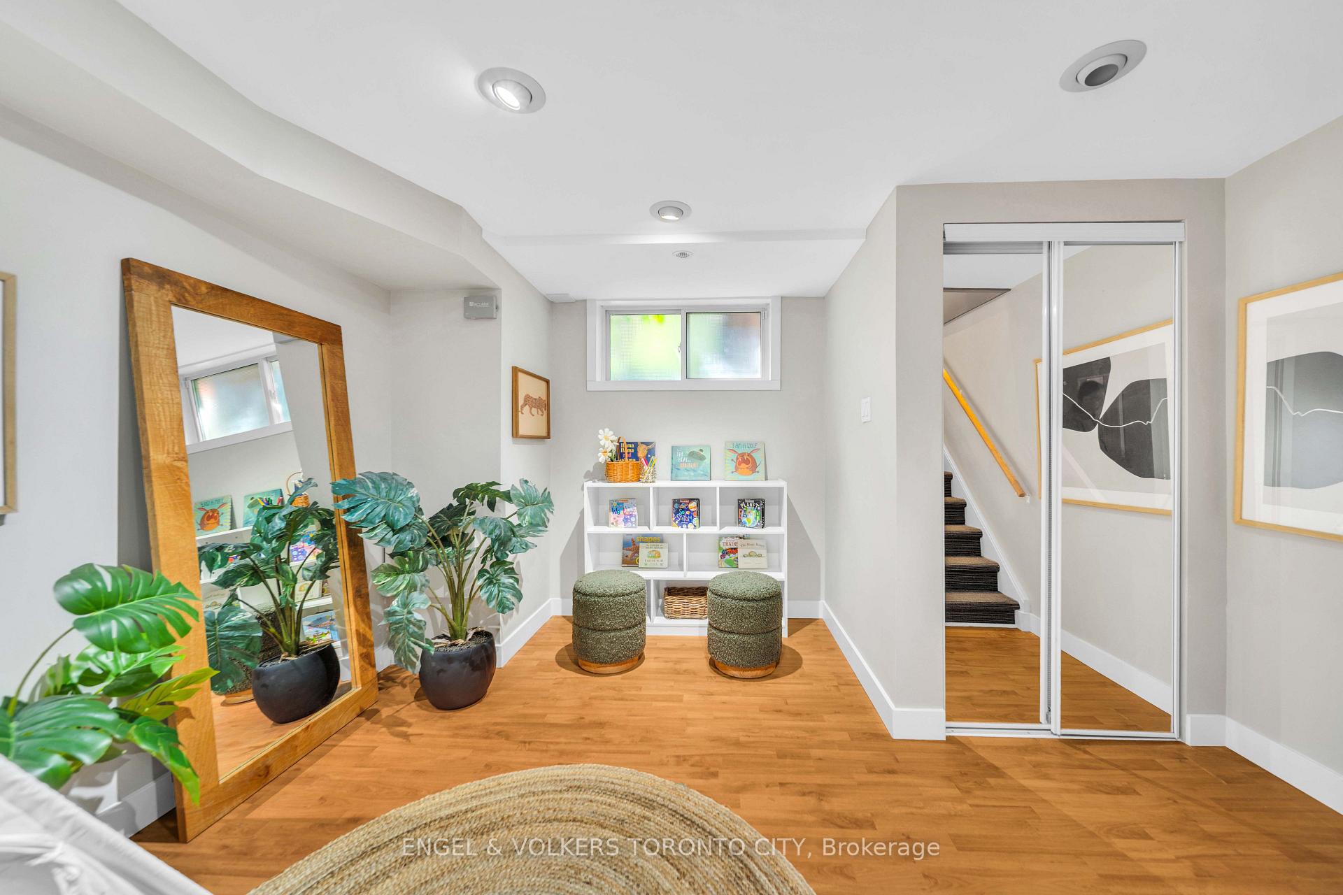 Photo 26 of 8 Old Trillium Lane, Toronto, Regent Park — HOMEH