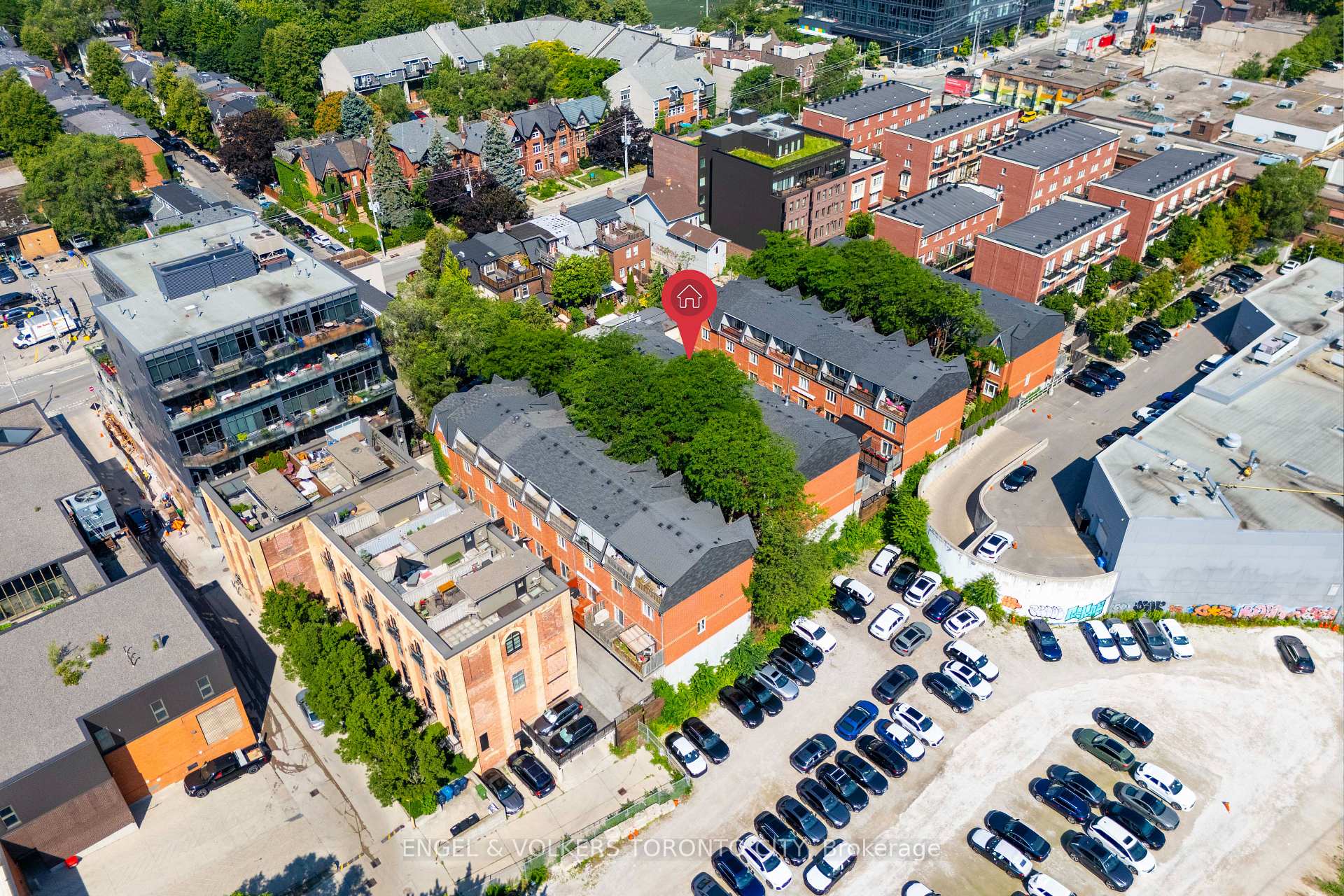 Photo 30 of 8 Old Trillium Lane, Toronto, Regent Park — HOMEH