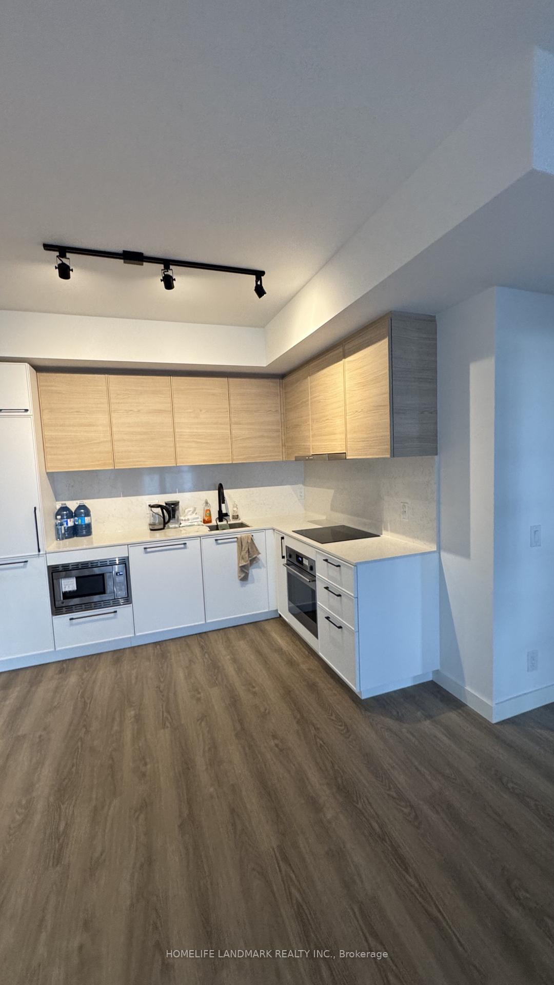 Photo 24 of 1050 Eastern Ave, Toronto, Greenwood-Coxwell — HOMEH