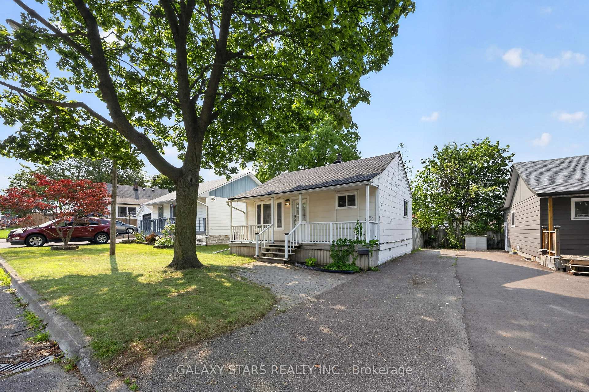 Photo 4 of 32 Beech Street, Ajax, Central — HOMEH