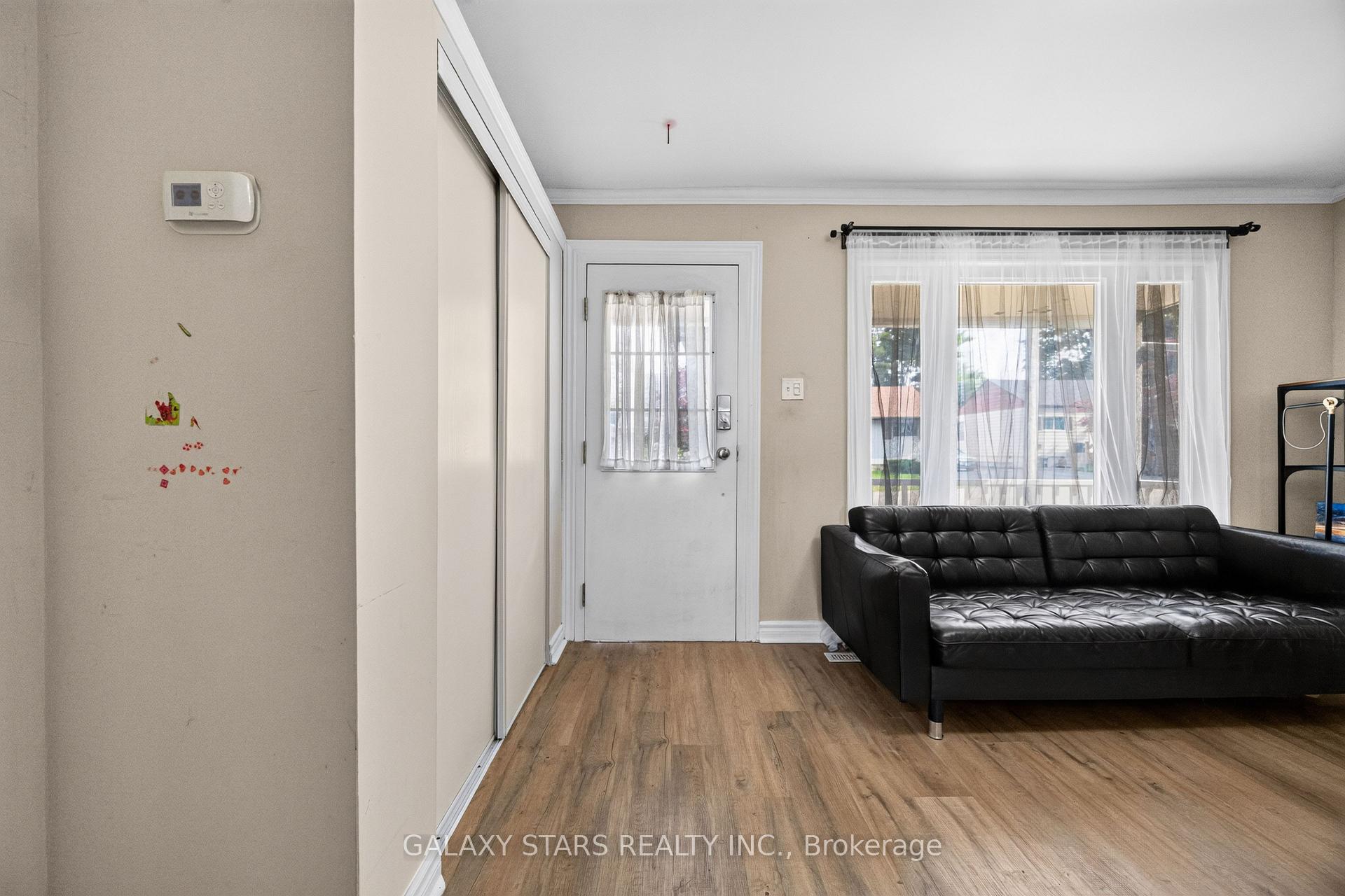 Photo 5 of 32 Beech Street, Ajax, Central — HOMEH