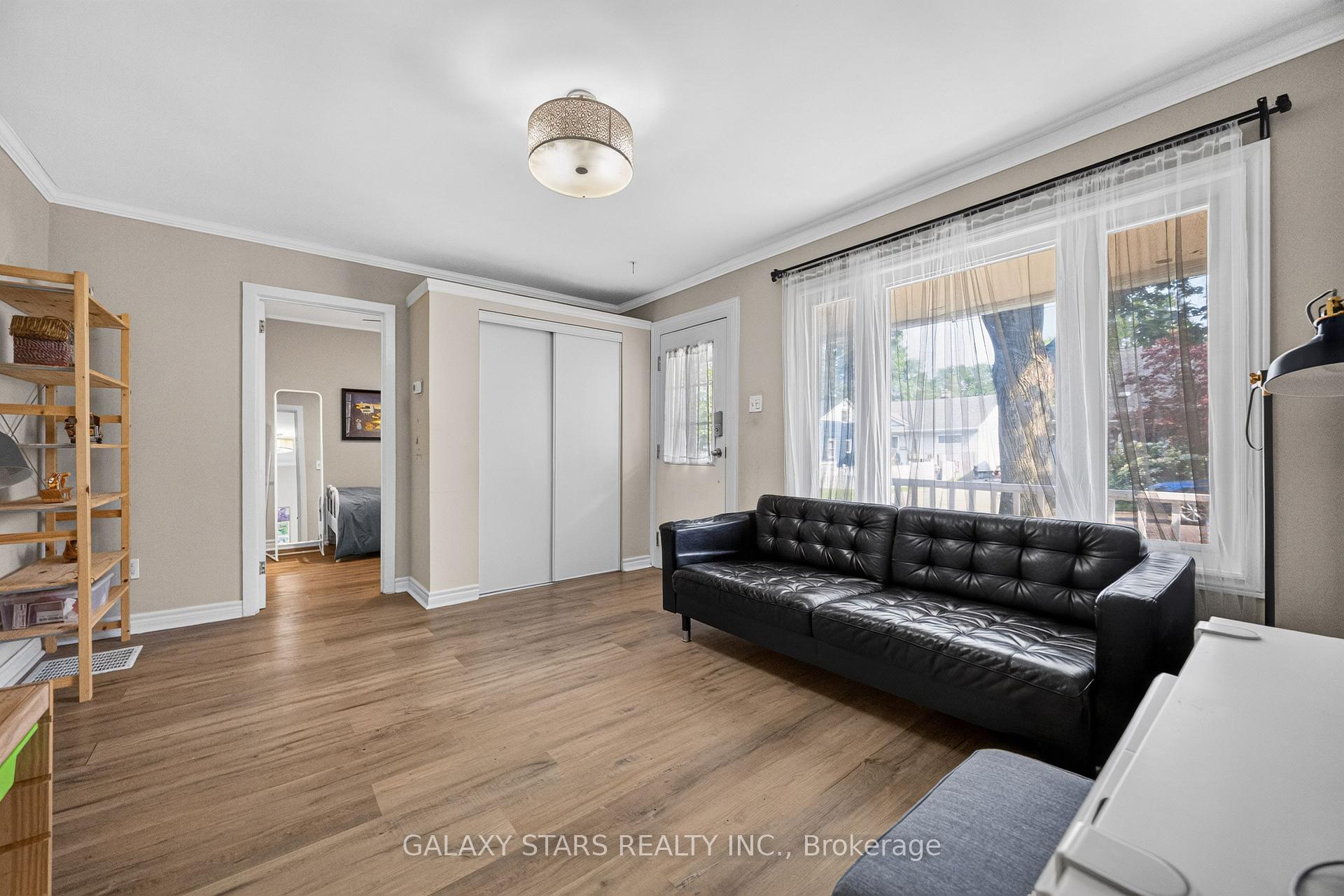 Photo 7 of 32 Beech Street, Ajax, Central — HOMEH
