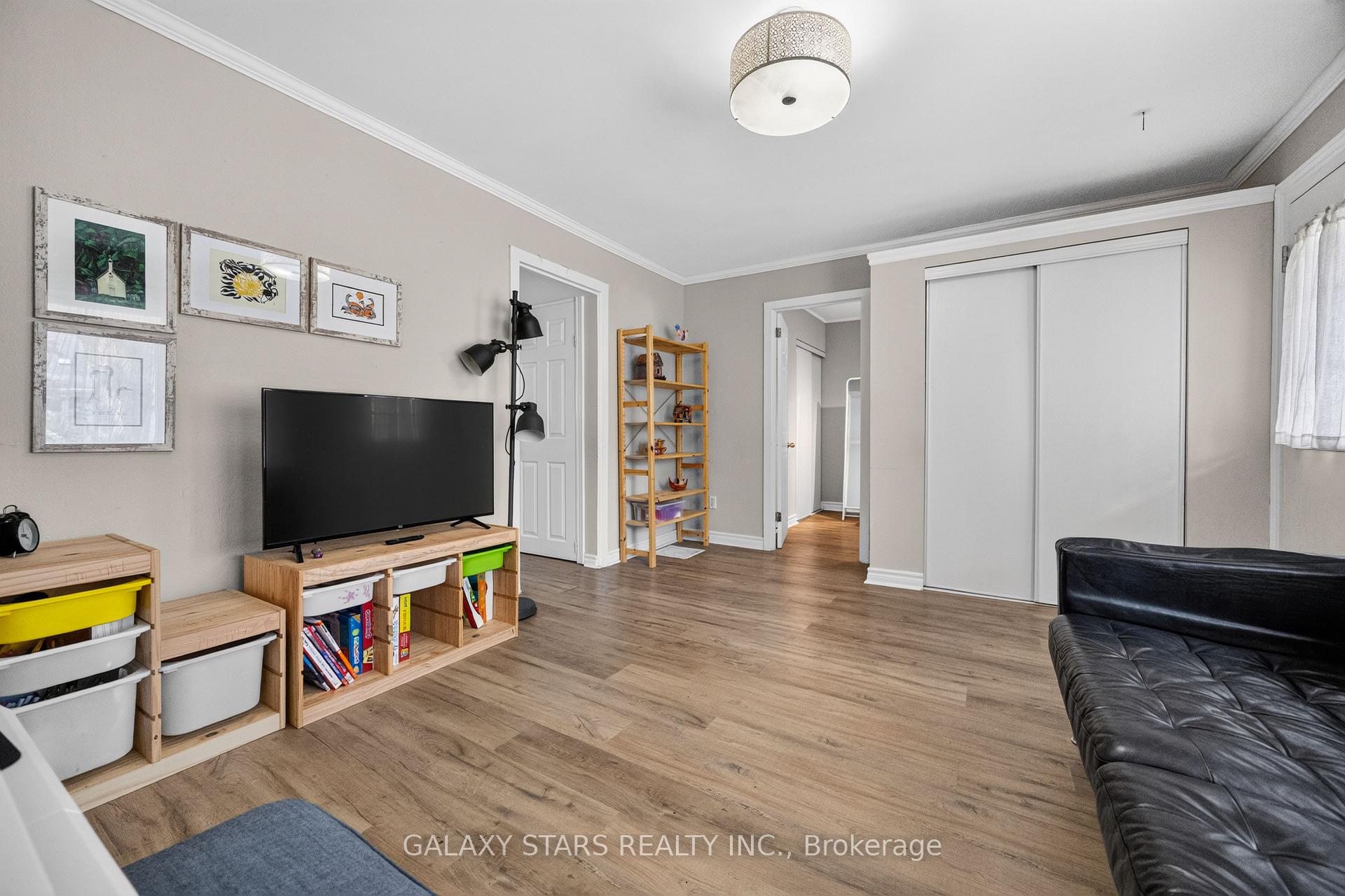 Photo 8 of 32 Beech Street, Ajax, Central — HOMEH