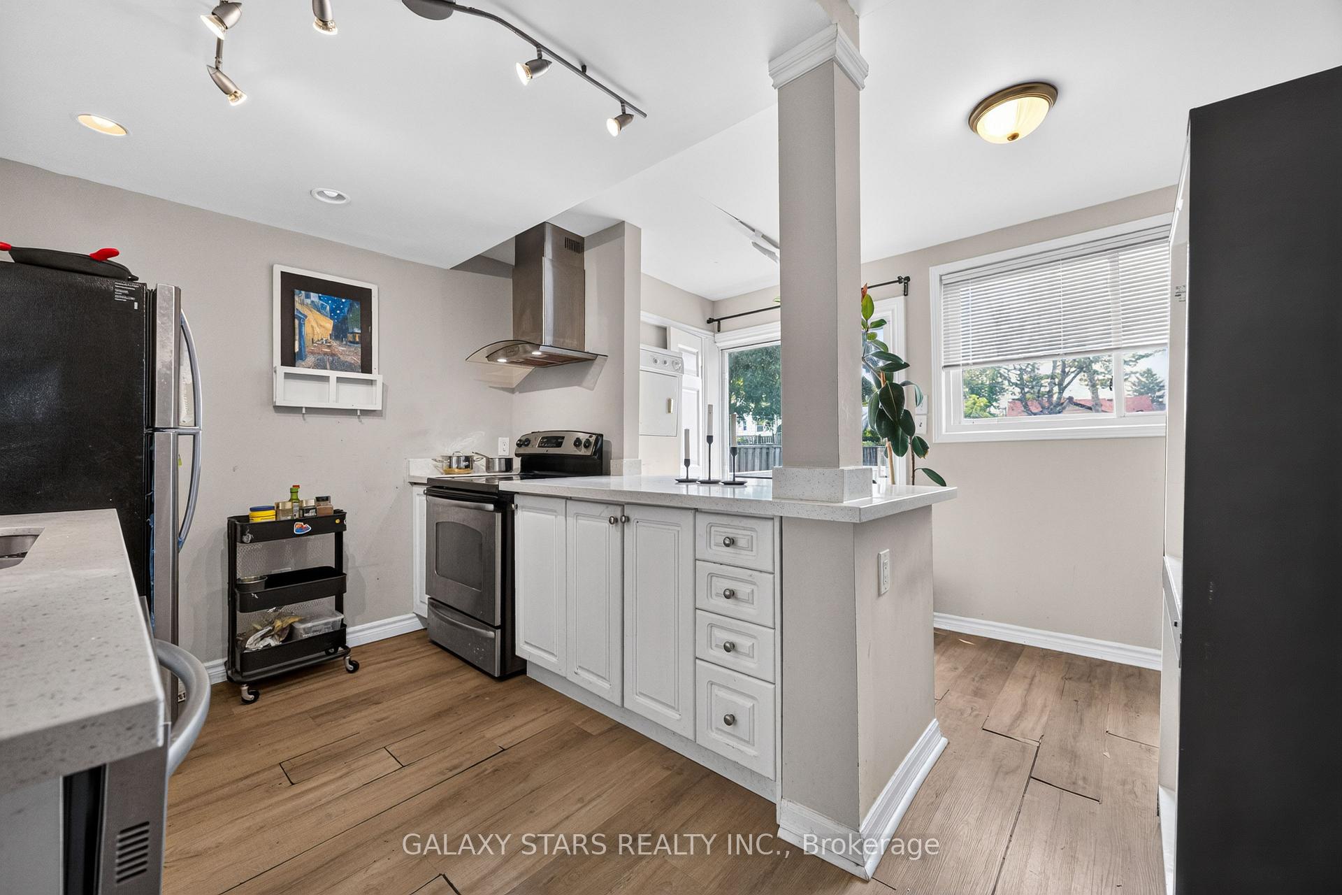 Photo 11 of 32 Beech Street, Ajax, Central — HOMEH