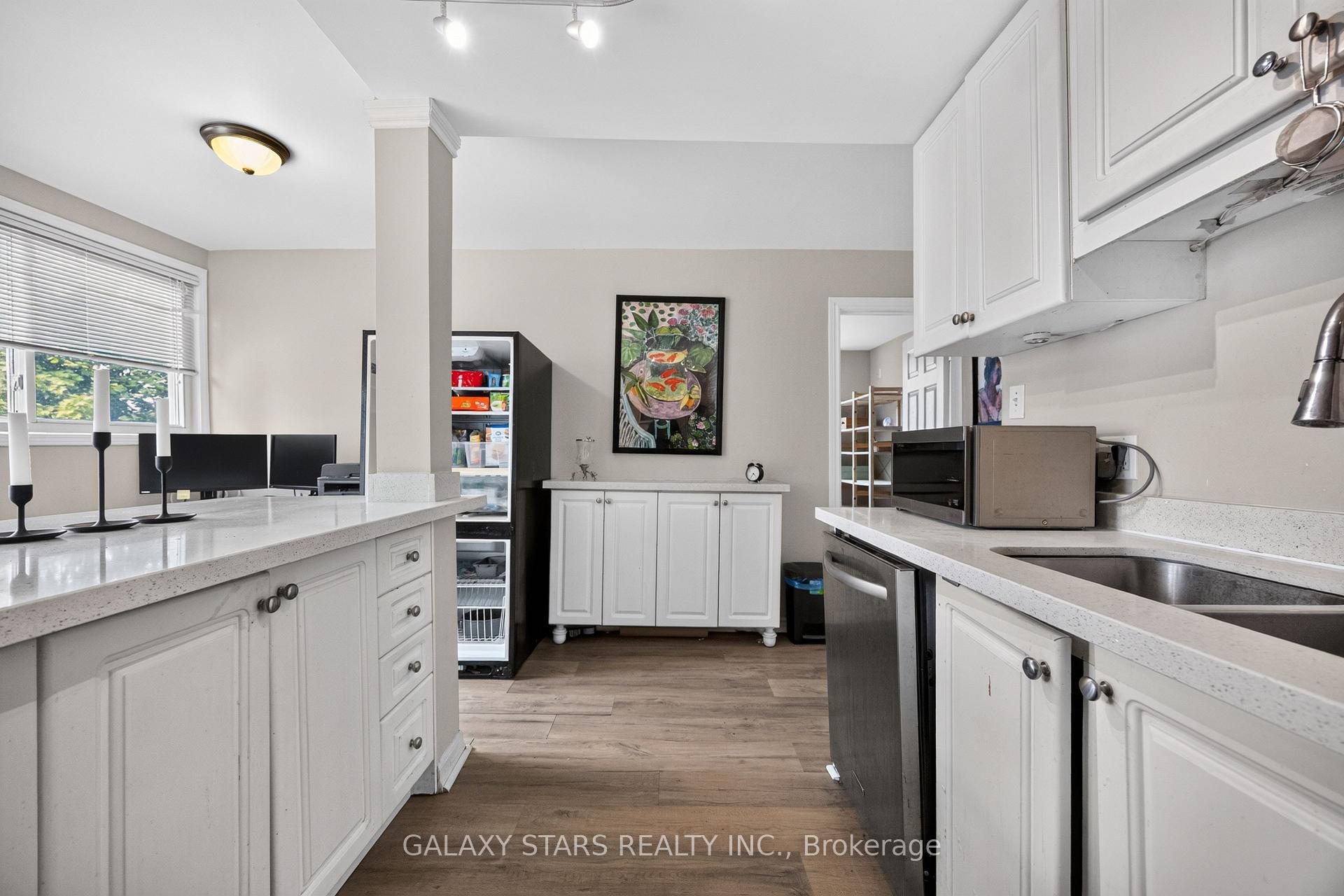 Photo 14 of 32 Beech Street, Ajax, Central — HOMEH