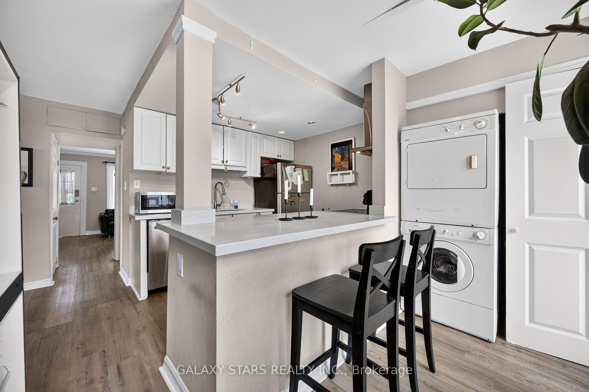 Photo 16 of 32 Beech Street, Ajax, Central — HOMEH