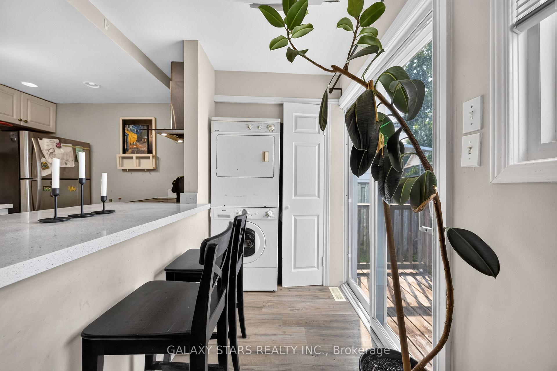 Photo 17 of 32 Beech Street, Ajax, Central — HOMEH