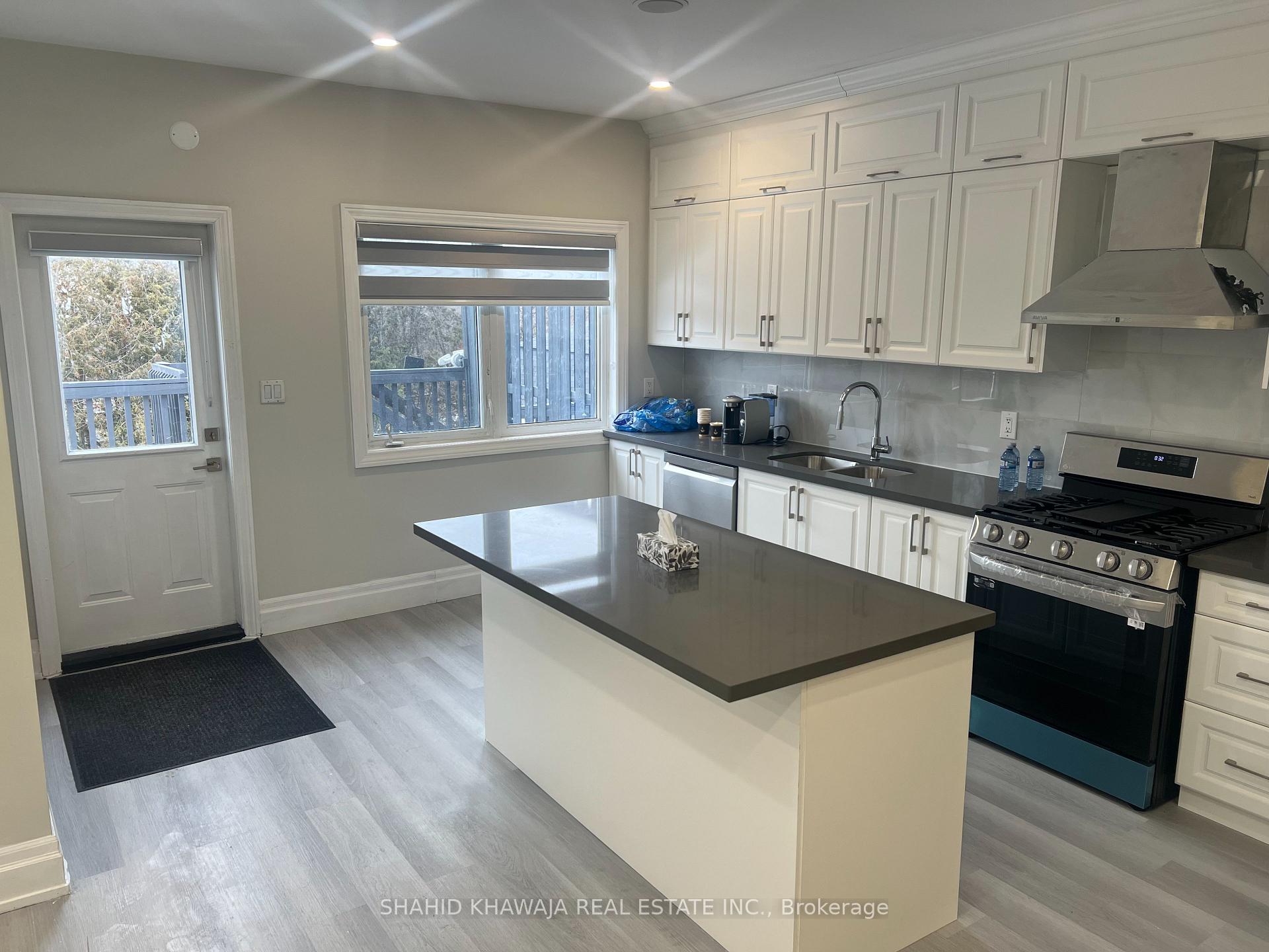 Photo 2 of Unit C, 370 Queen Street, Mississauga, Streetsville — HOMEH