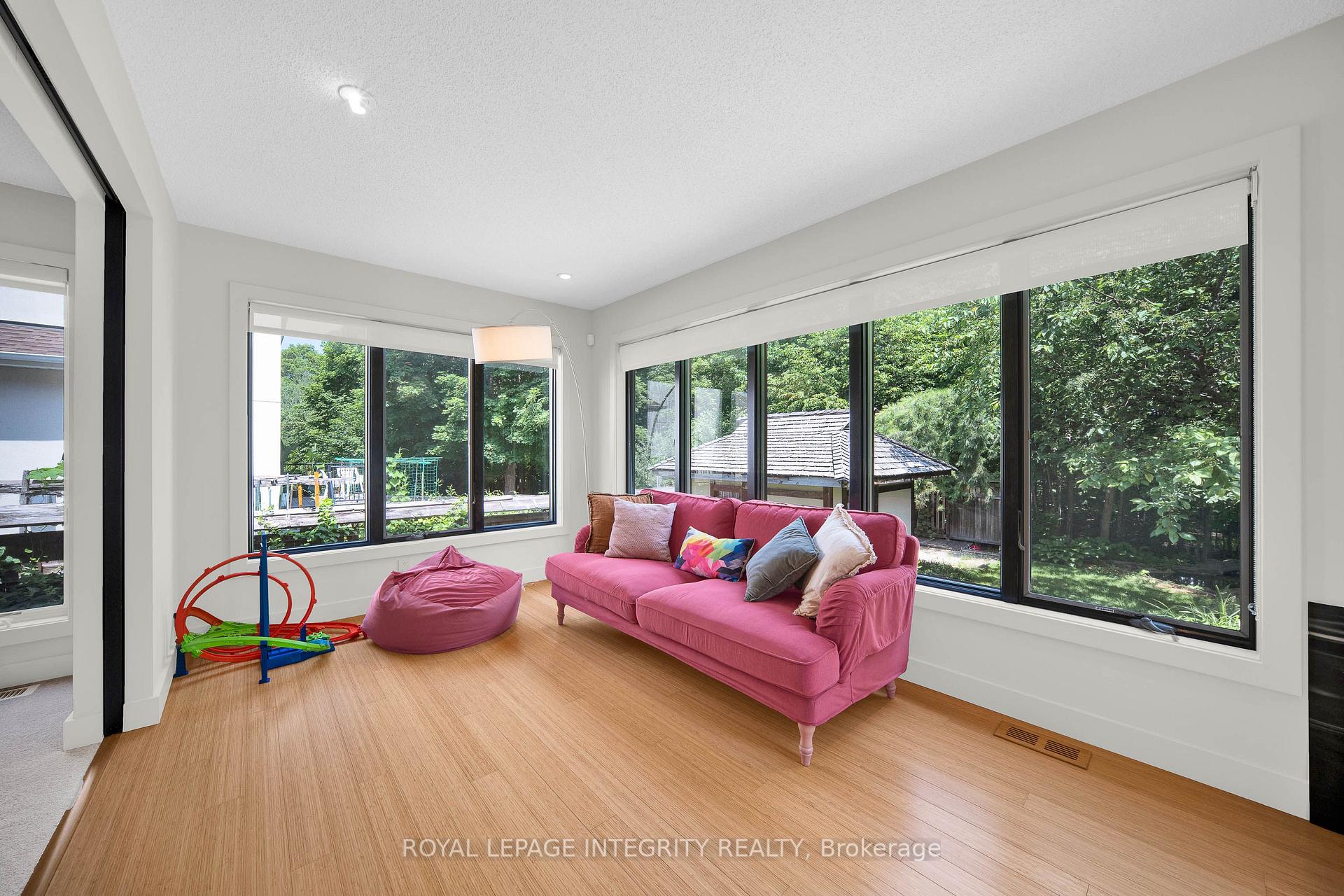 Photo 18 of 13 Cecil Walden Ridge, Ottawa, Kanata - Kanata Lakes/Heritage Hills — HOMEH