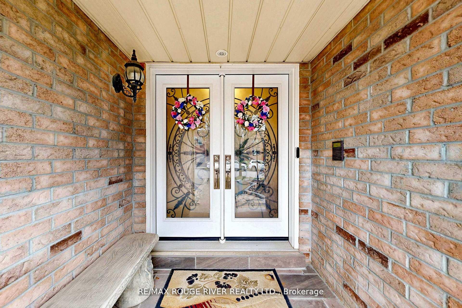 Photo 3 of 45 Rotherglen Road N, Ajax, Central West — HOMEH