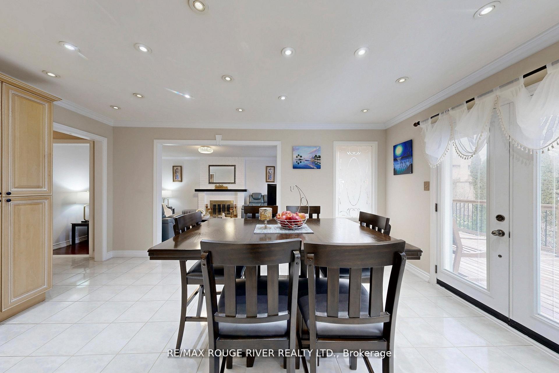 Photo 17 of 45 Rotherglen Road N, Ajax, Central West — HOMEH