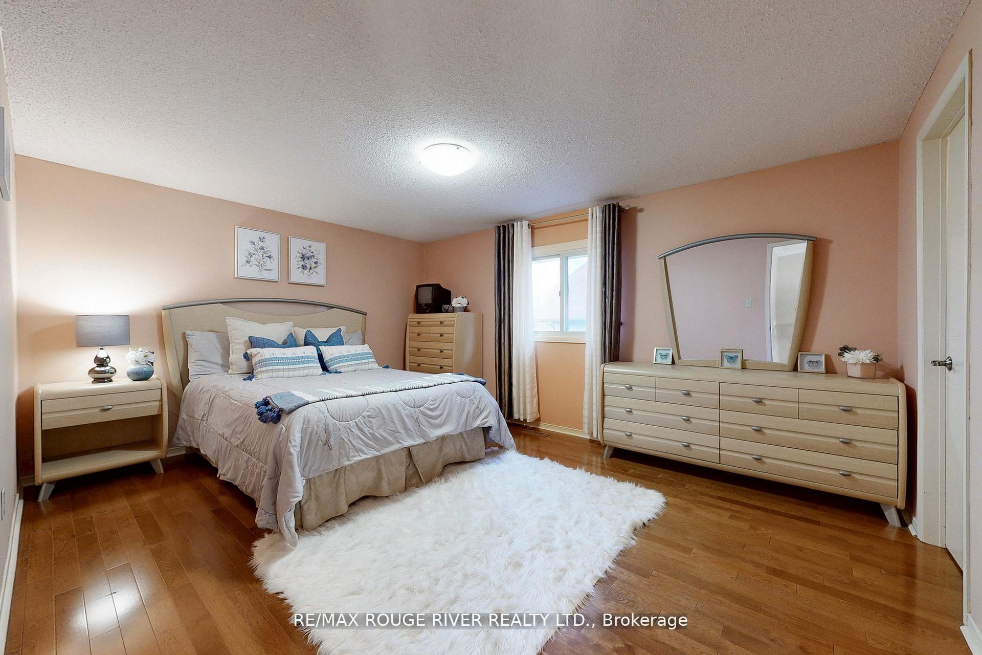 Photo 28 of 45 Rotherglen Road N, Ajax, Central West — HOMEH