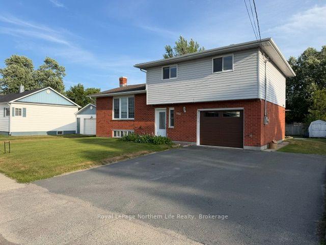 Photo 3 of 148 Railway Street, West Nipissing, Sturgeon Falls — HOMEH