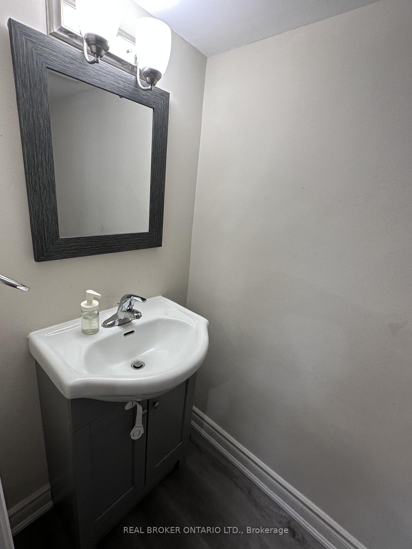 Photo 8 of Unit Lower, 311 Wallace Avenue S, Welland, Lincoln/Crowland — HOMEH