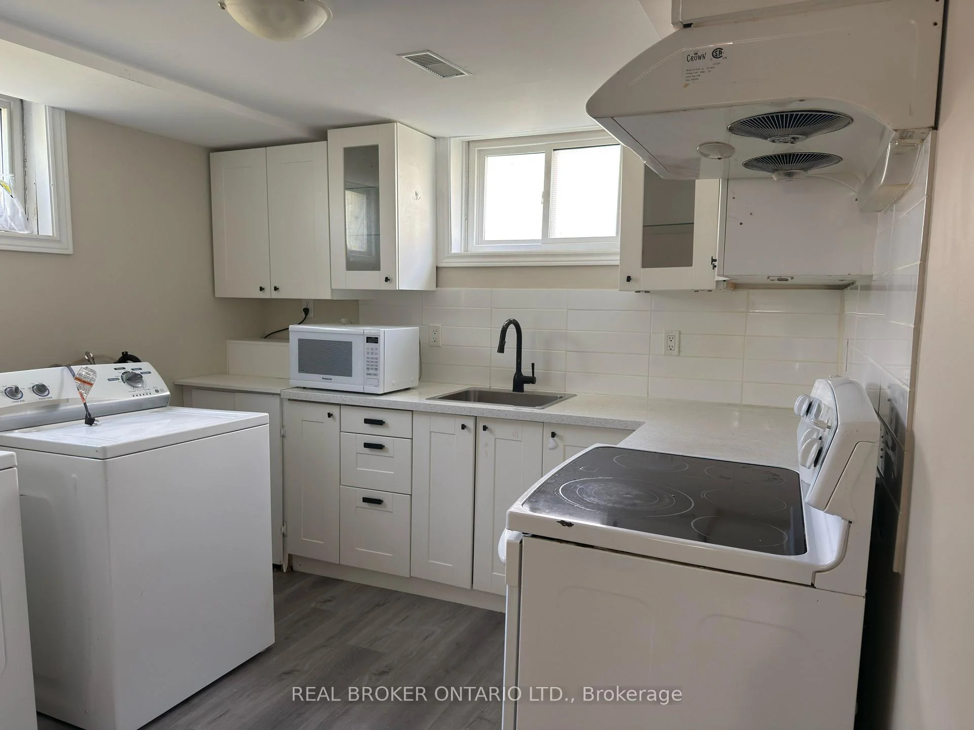 Photo 5 of Unit Lower, 311 Wallace Avenue S, Welland, Lincoln/Crowland — HOMEH