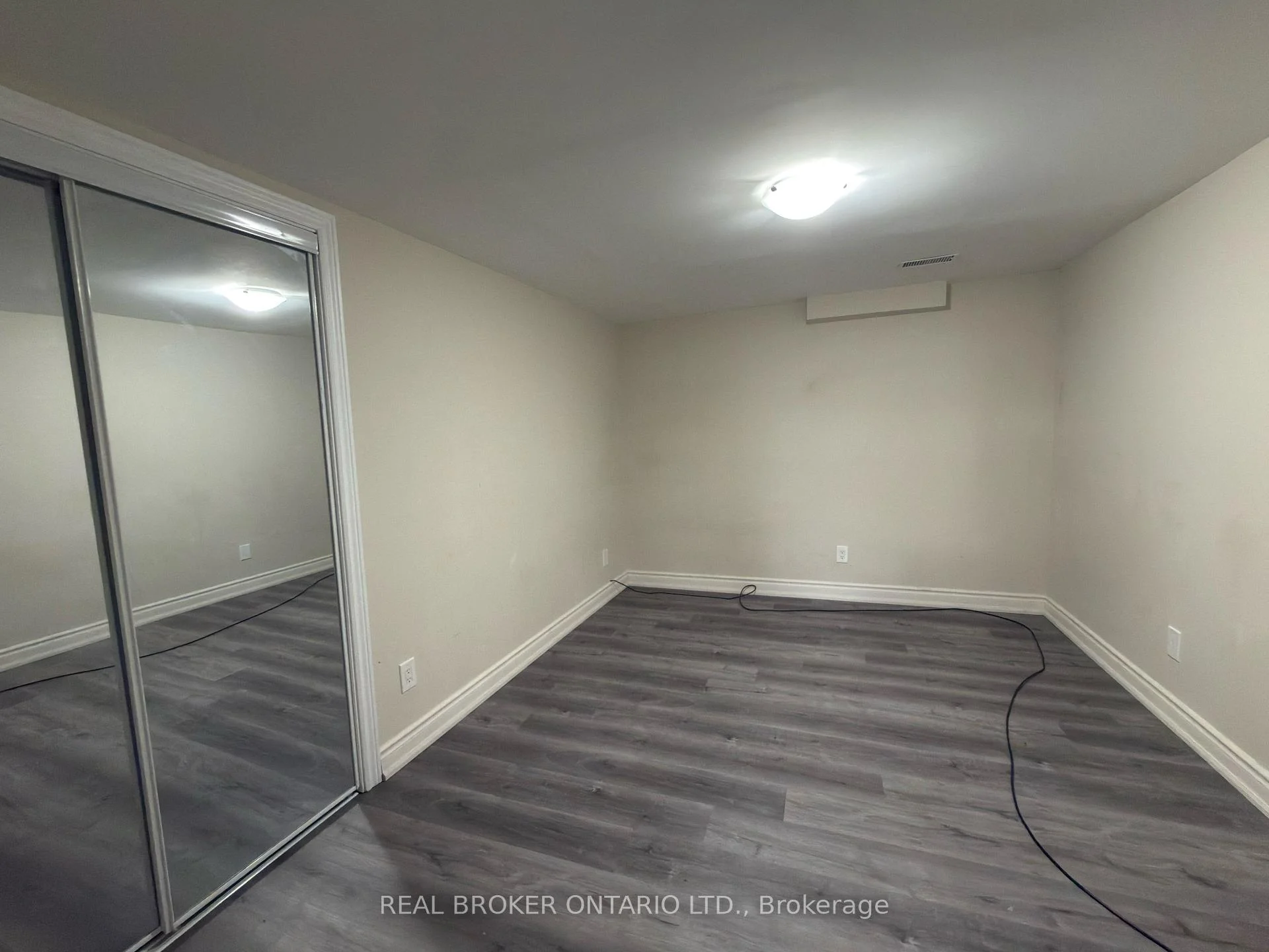Photo 14 of Unit Lower, 311 Wallace Avenue S, Welland, Lincoln/Crowland — HOMEH