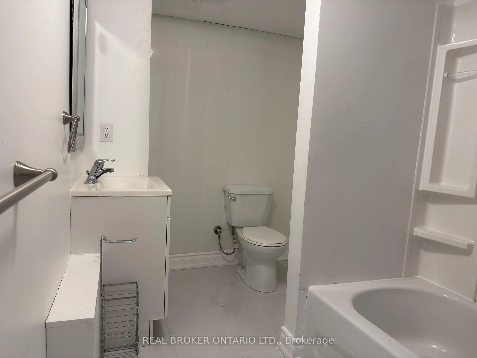 Photo 15 of Unit Lower, 311 Wallace Avenue S, Welland, Lincoln/Crowland — HOMEH