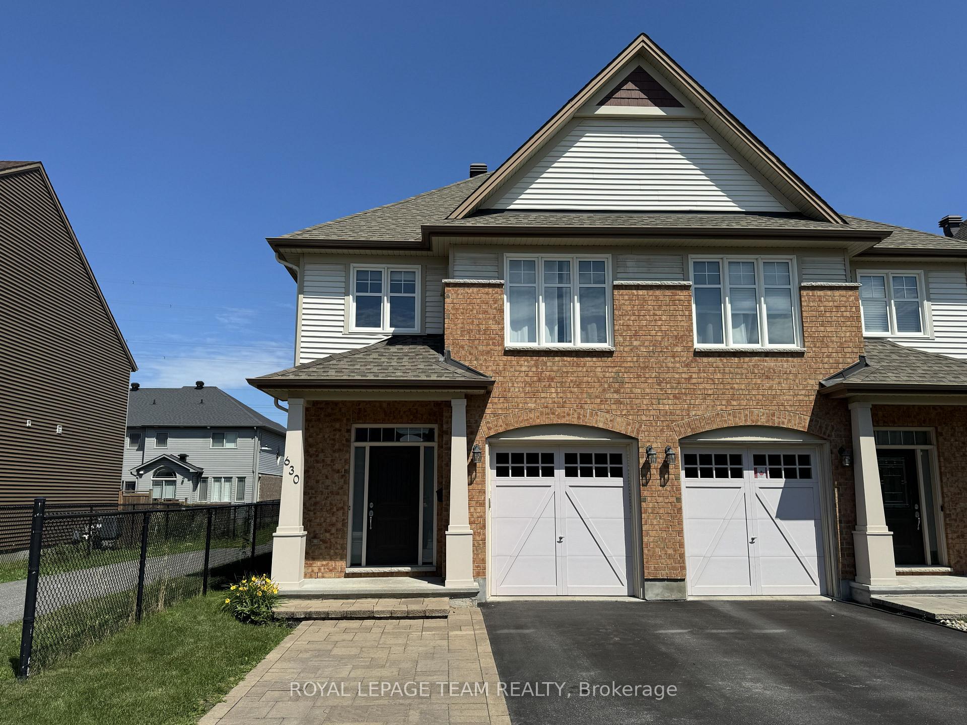 Front of 630 Moorpark Avenue