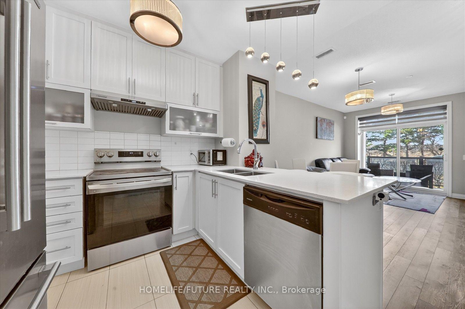Photo 5 of Unit 125, 7325 Markham Road, Markham, Cedarwood — HOMEH