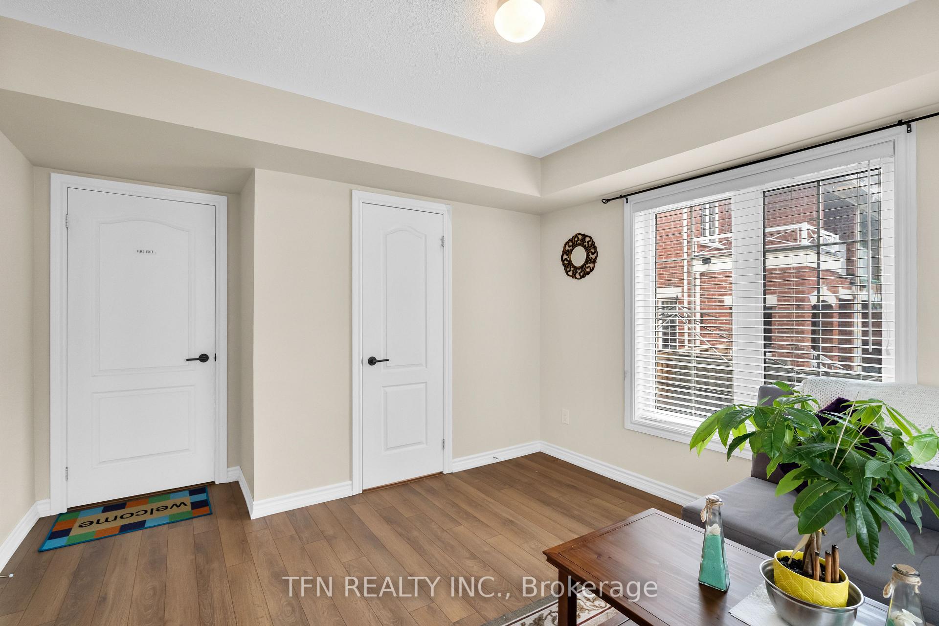 Photo 6 of 2 Shiff Crescent, Brampton, Heart Lake — HOMEH