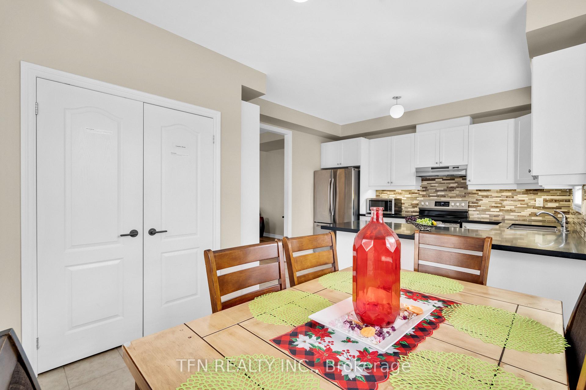 Photo 17 of 2 Shiff Crescent, Brampton, Heart Lake — HOMEH
