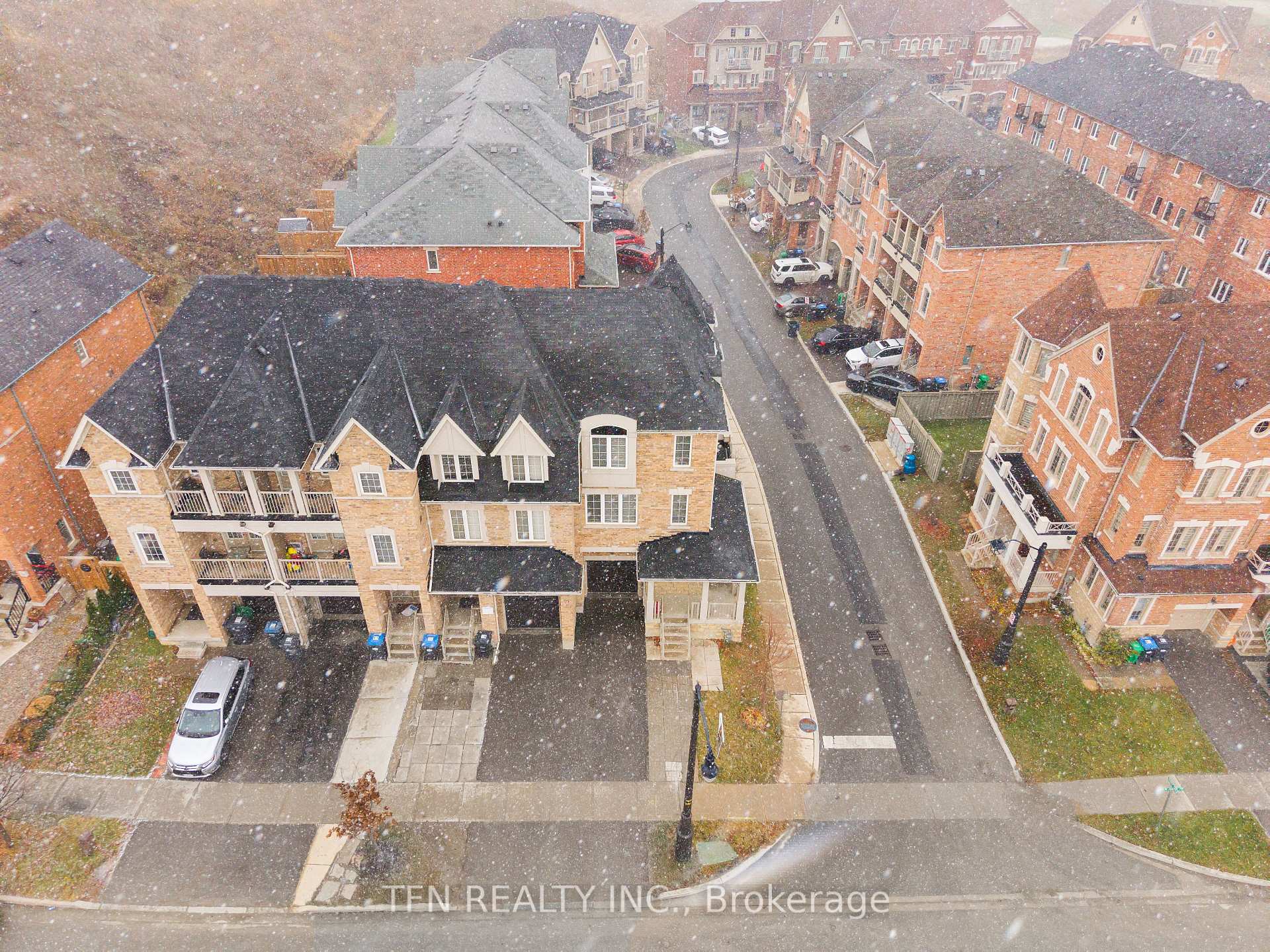 Photo 45 of 2 Shiff Crescent, Brampton, Heart Lake — HOMEH