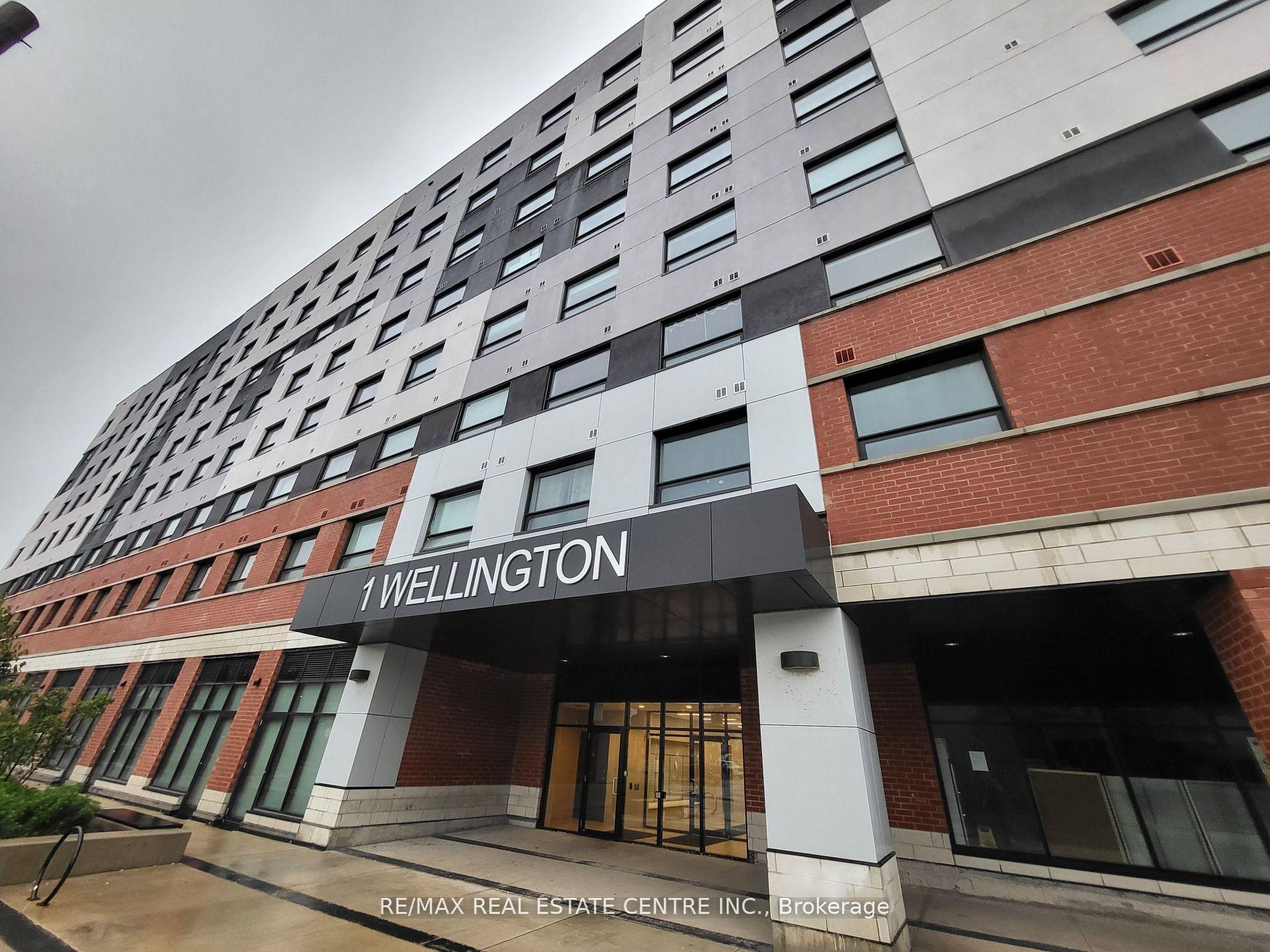 Front of Unit 418, 1 Wellington Street