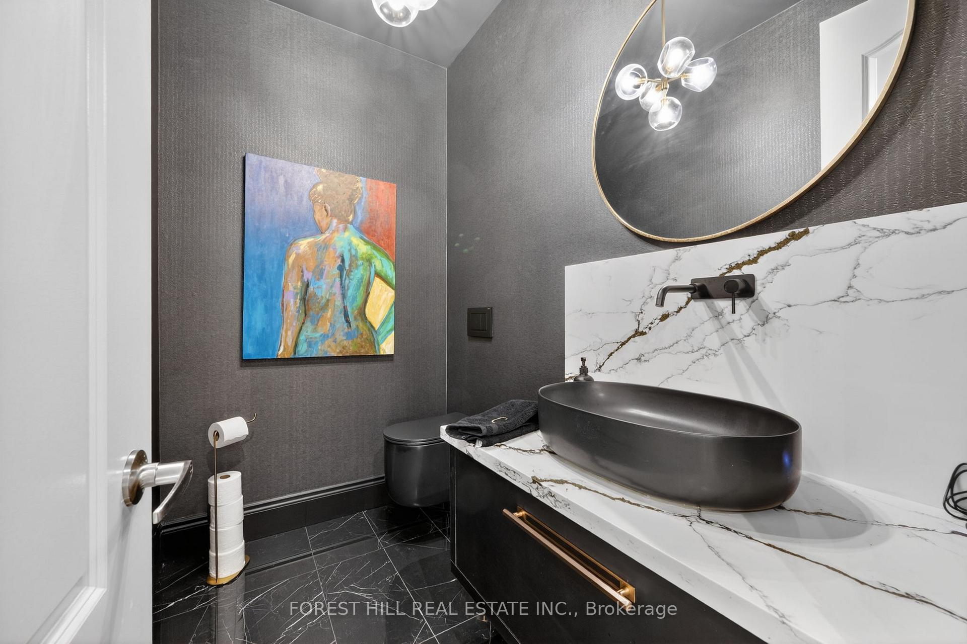 Photo 10 of 111 Vines Place, Aurora, Bayview Southeast — HOMEH