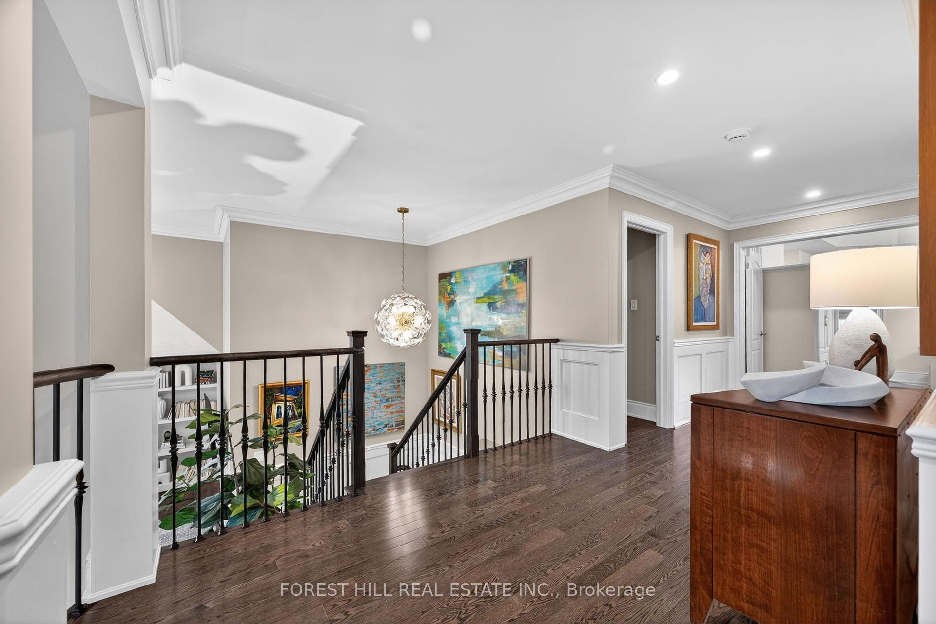 Photo 14 of 111 Vines Place, Aurora, Bayview Southeast — HOMEH
