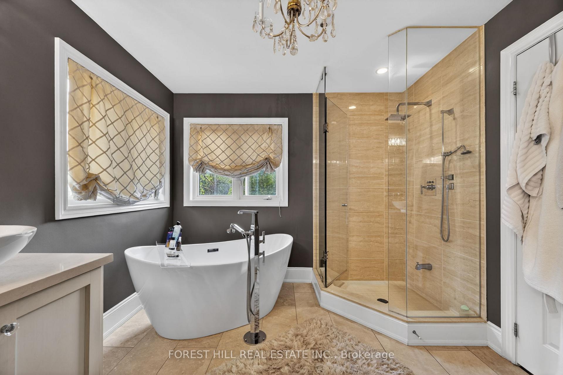 Photo 19 of 111 Vines Place, Aurora, Bayview Southeast — HOMEH