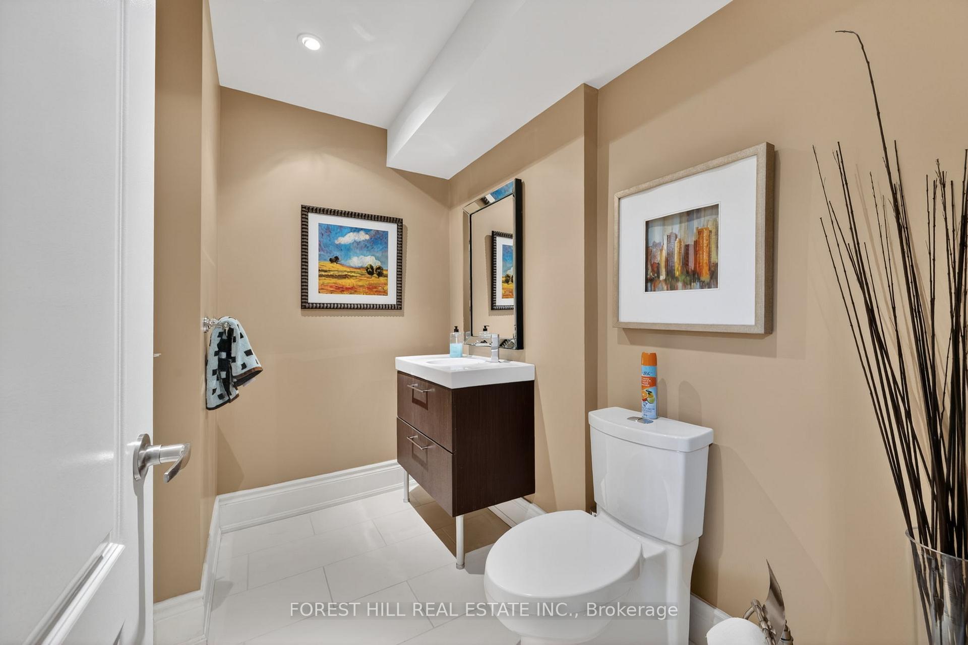Photo 23 of 111 Vines Place, Aurora, Bayview Southeast — HOMEH