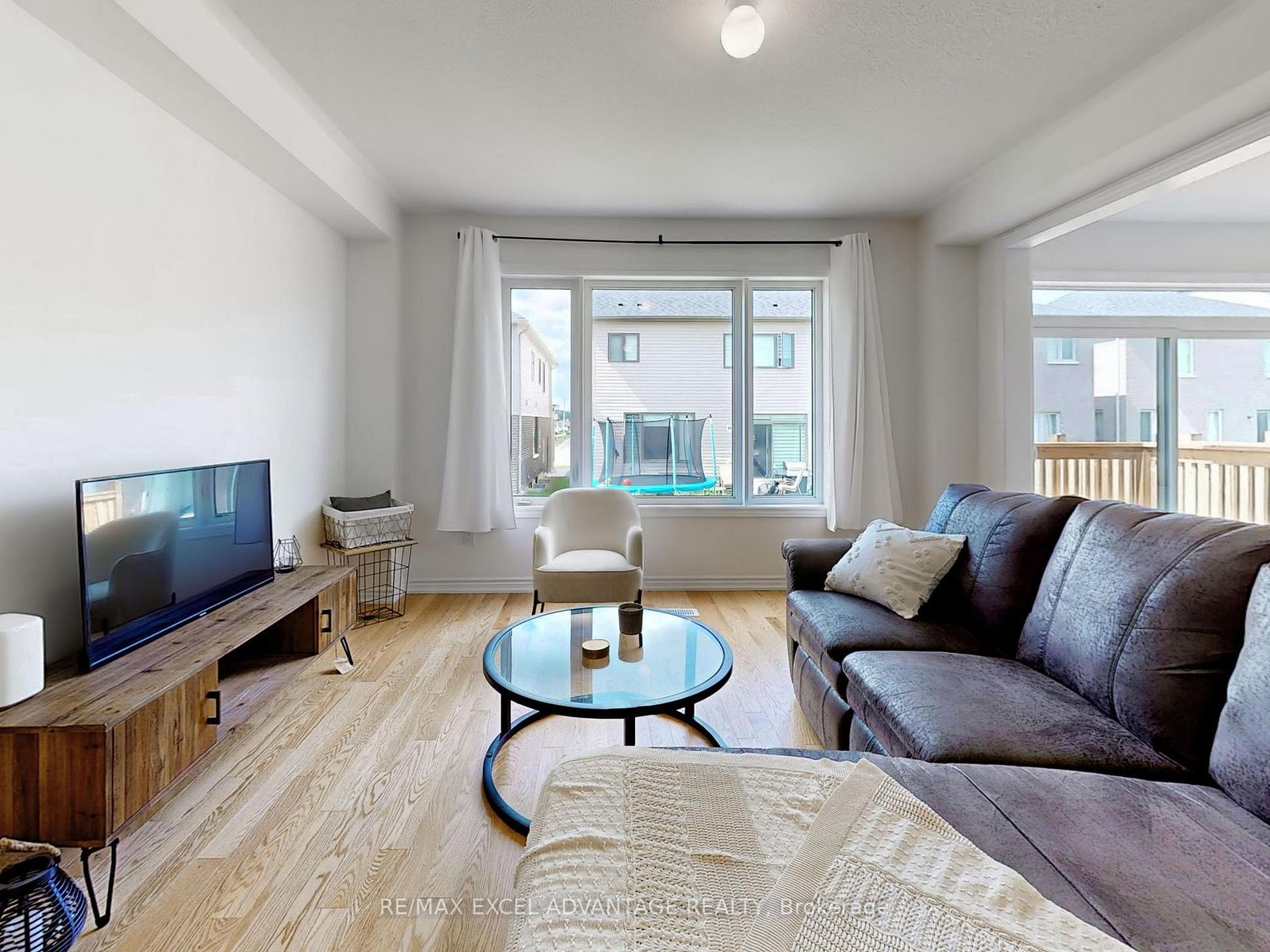 Photo 41 of Unit Main, 54 Bannister Road, Barrie, Rural Barrie Southeast — HOMEH