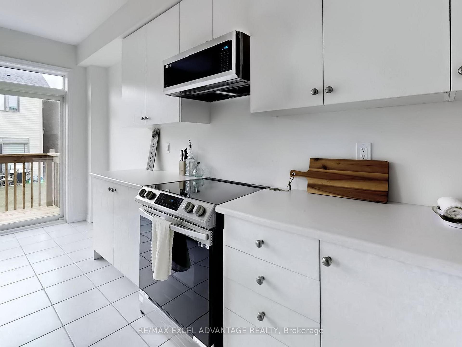 Photo 11 of Unit Main, 54 Bannister Road, Barrie, Rural Barrie Southeast — HOMEH