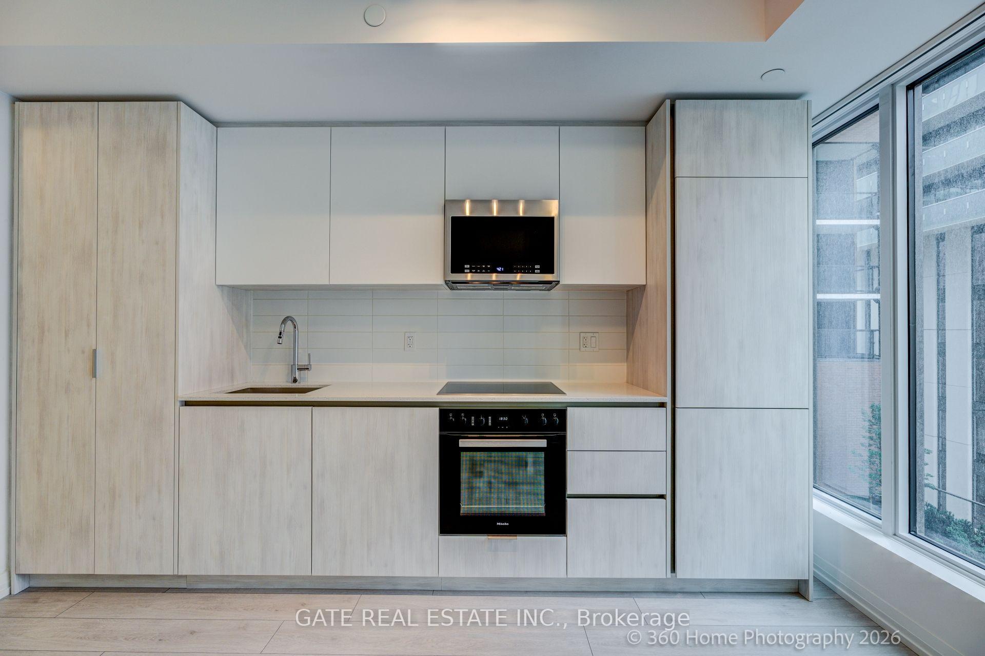 Photo 3 of Unit 502, 400 King Street W, Toronto, Waterfront Communities — HOMEH