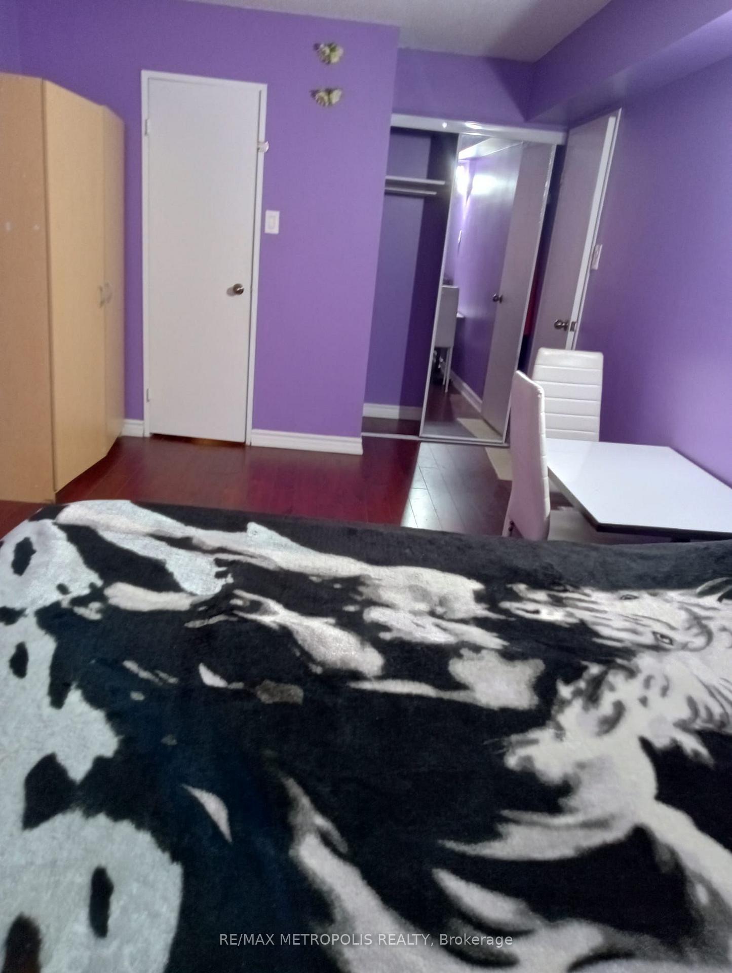 Photo of Unit 202, 25 Sunrise Avenue