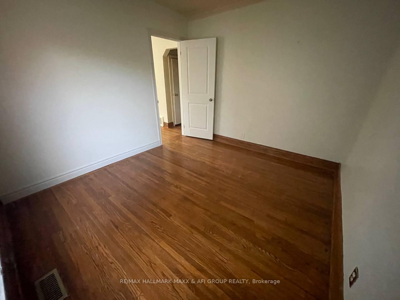 Photo 8 of 54 Highland Park Boulevard E, Markham, Grandview — HOMEH