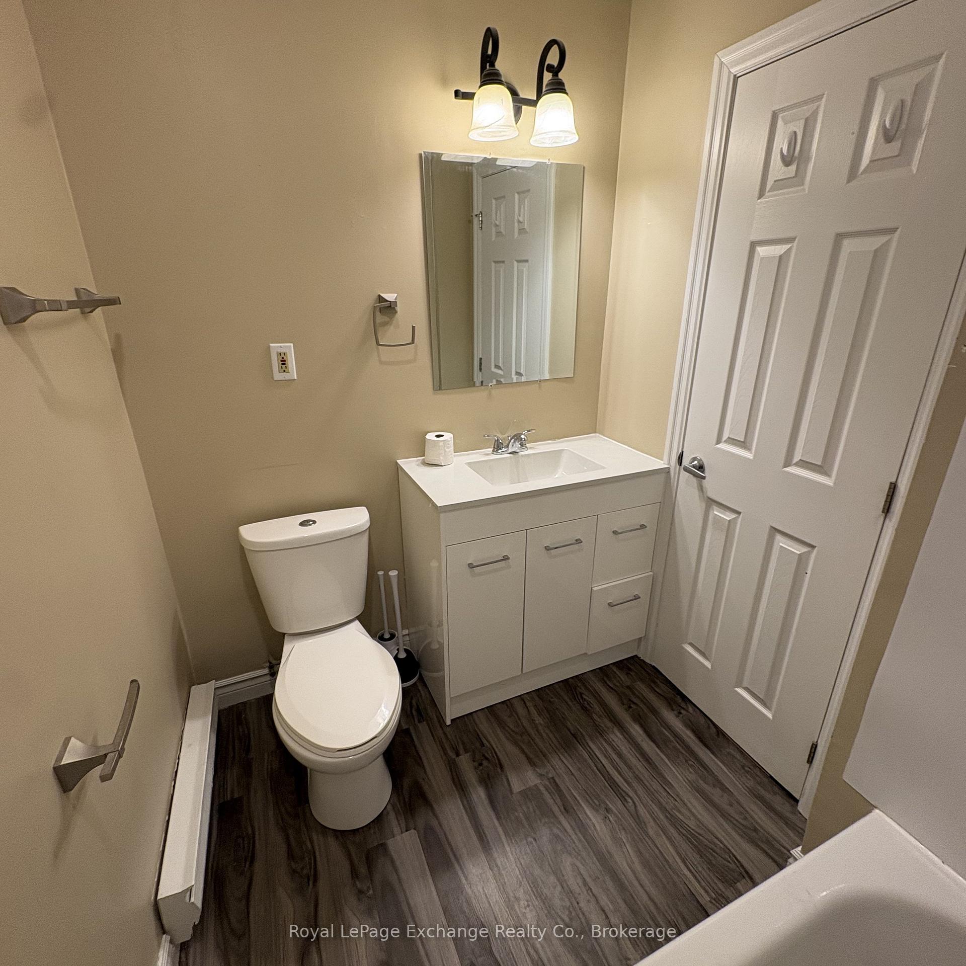 Photo 5 of Unit 7, 46 Queen Street, Huron-Kinloss — HOMEH