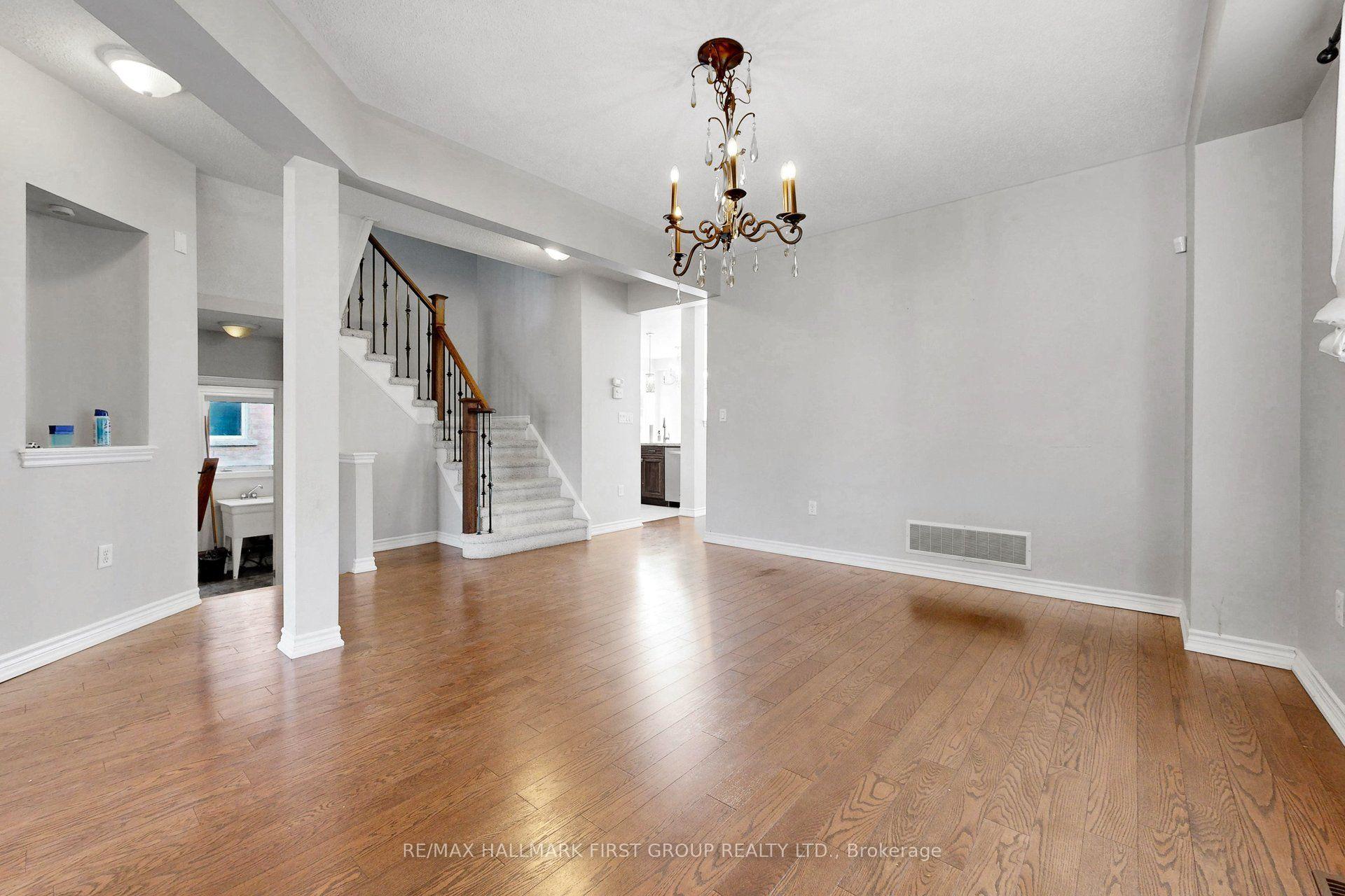 Photo 5 of 63 Elmer Adams Drive, Clarington, Courtice — HOMEH