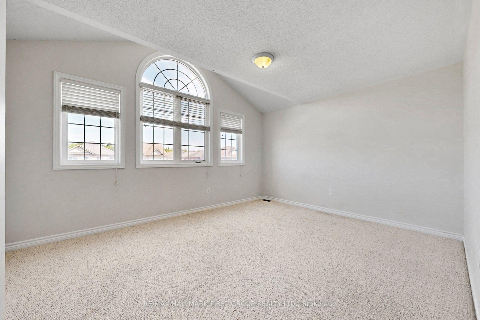 Photo 12 of 63 Elmer Adams Drive, Clarington, Courtice — HOMEH