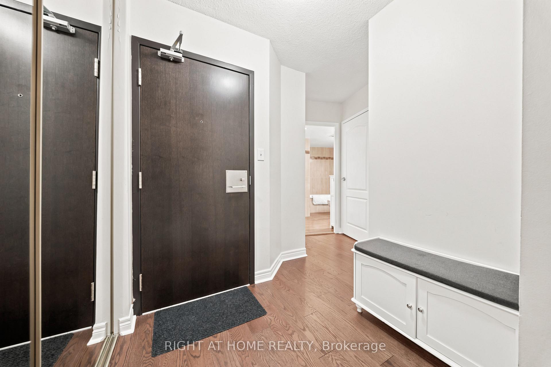 Photo 3 of Unit 1610, 25 The Esplanade, Toronto, Waterfront Communities — HOMEH
