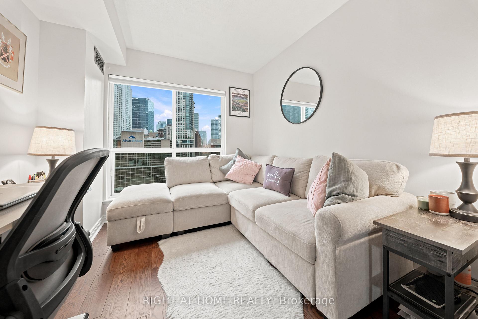 Photo 12 of Unit 1610, 25 The Esplanade, Toronto, Waterfront Communities — HOMEH