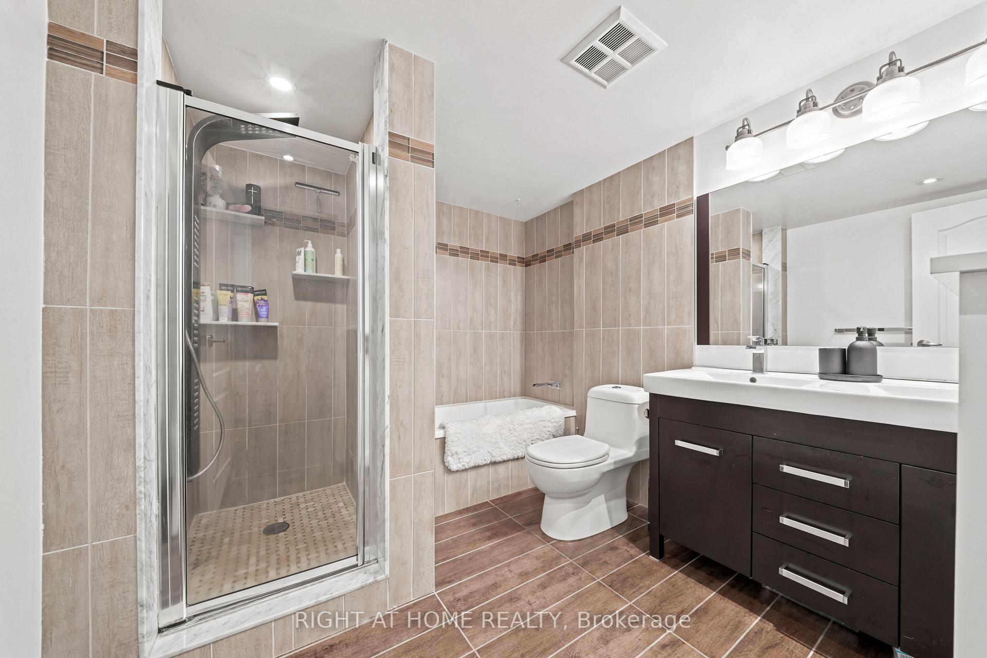 Photo 15 of Unit 1610, 25 The Esplanade, Toronto, Waterfront Communities — HOMEH