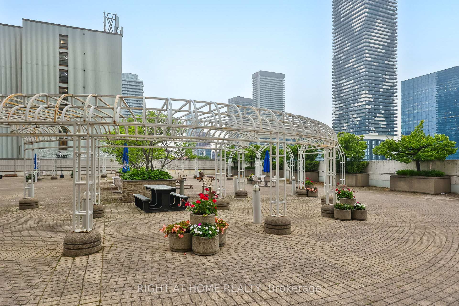 Photo 28 of Unit 1610, 25 The Esplanade, Toronto, Waterfront Communities — HOMEH