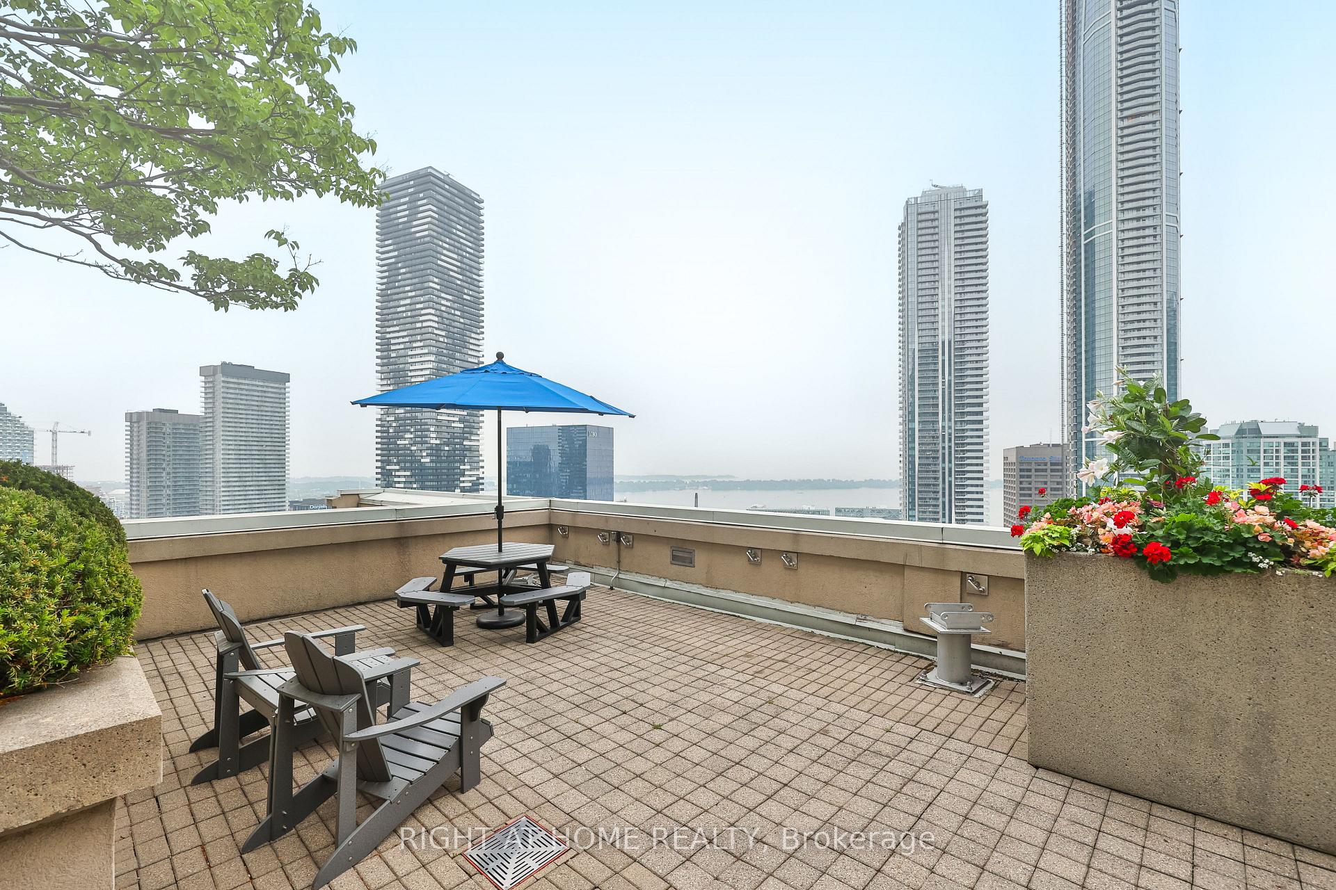 Photo 31 of Unit 1610, 25 The Esplanade, Toronto, Waterfront Communities — HOMEH