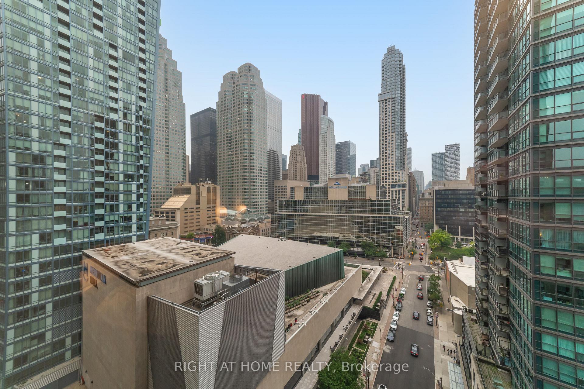 Photo 32 of Unit 1610, 25 The Esplanade, Toronto, Waterfront Communities — HOMEH