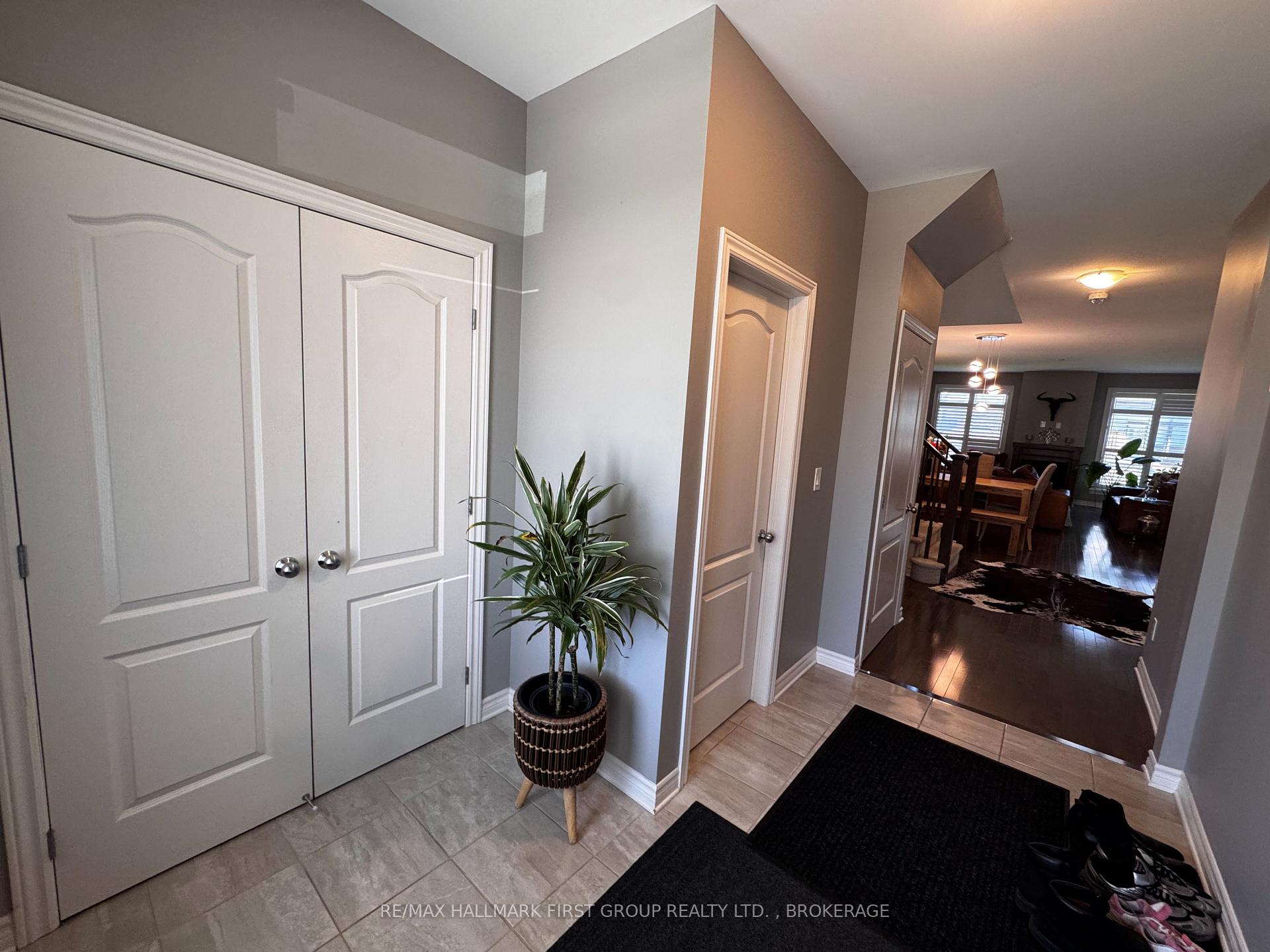 Photo 5 of 1098 Woodhaven Drive, Kingston, City Northwest — HOMEH