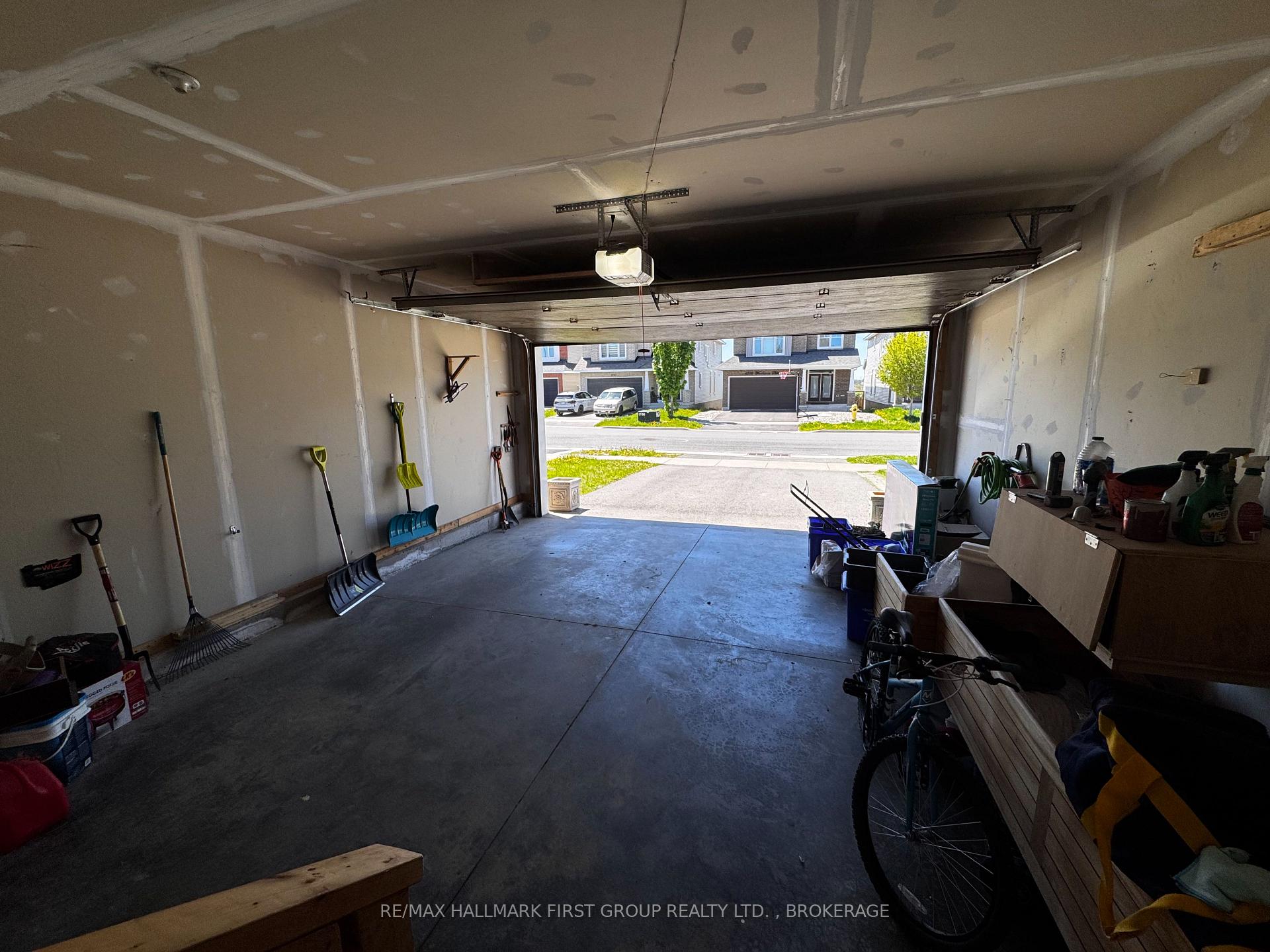 Photo 42 of 1098 Woodhaven Drive, Kingston, City Northwest — HOMEH