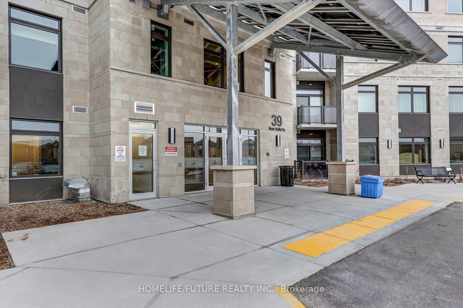 Photo 6 of Unit 717, 39 New Delhi Drive, Markham, Cedarwood — HOMEH